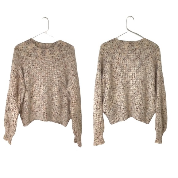 Hem & Thread Oatmeal Confetti Speckled Eyelash Sweater with Bishop Sleev… - Picture 9 of 14